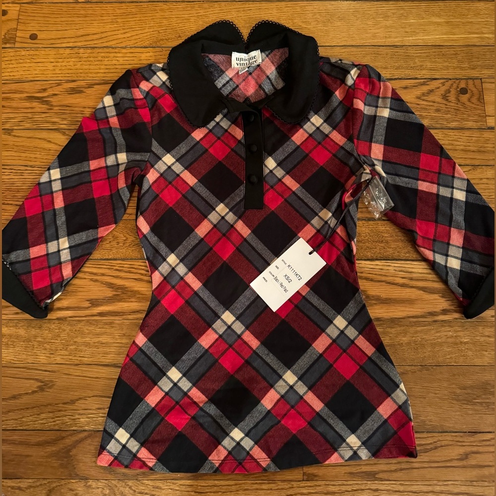 NWT Unique Vintage Christmas Plaid Top